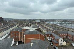 Holiday Inn Express SWINDON CITY CENTRE