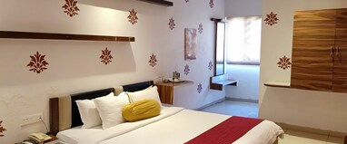 Hotel Kalinga Lake View