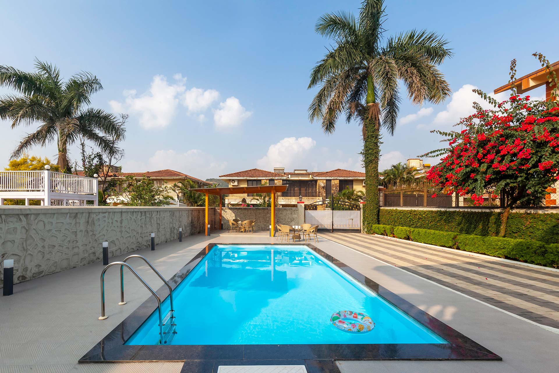 StayVista | Brookvale Cottage 4 BHK Villa - Tap to explore photos