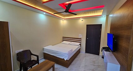 ASHWINI HOTEL & LODGE Room Type - Double Deluxe AC Room