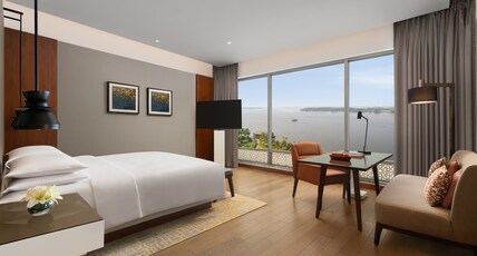 Grand Hyatt Kochi Bolgatty Room Type - 1 KING BED CLUB ACCESS BACKWATER VIEW