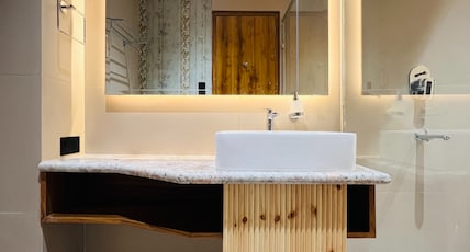 Hotel Virasat-E-Bushahr Room Type - VALLEY VIEW SUPER DELUXE BALCONY ROOM ( CENTRALLY HOT AND COLD AC ) Hotel Virasat-E-Bushahr Room Type - VALLEY VIEW SUPER DELUXE BALCONY ROOM ( CENTRALLY HOT AND COLD AC )
