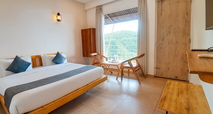 Onehouse Resort, Lansdowne Room Type - King Room with Mountain View