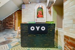 Hotel O Shreehari Niwas