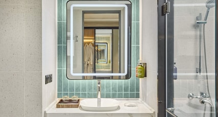 Holiday Inn & Suites Makati Room Type - 2 Double Standard High Floor