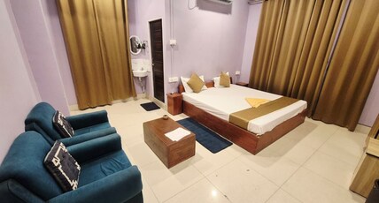PuHoR Mansion: A Guest House Room Type - Room Orang (AC)