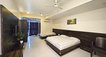 Kargil Hotel & Restaurant Room Type - Suit Room