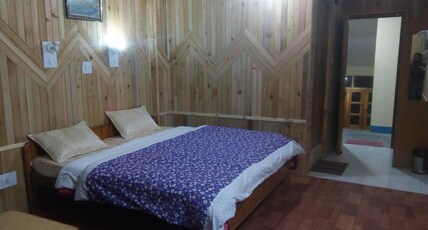 Hotel Lake View Room Type - Deluxe Balcony Triple Room with Mountain and Lake View Hotel Lake View Room Type - Deluxe Balcony Triple Room with Mountain and Lake View