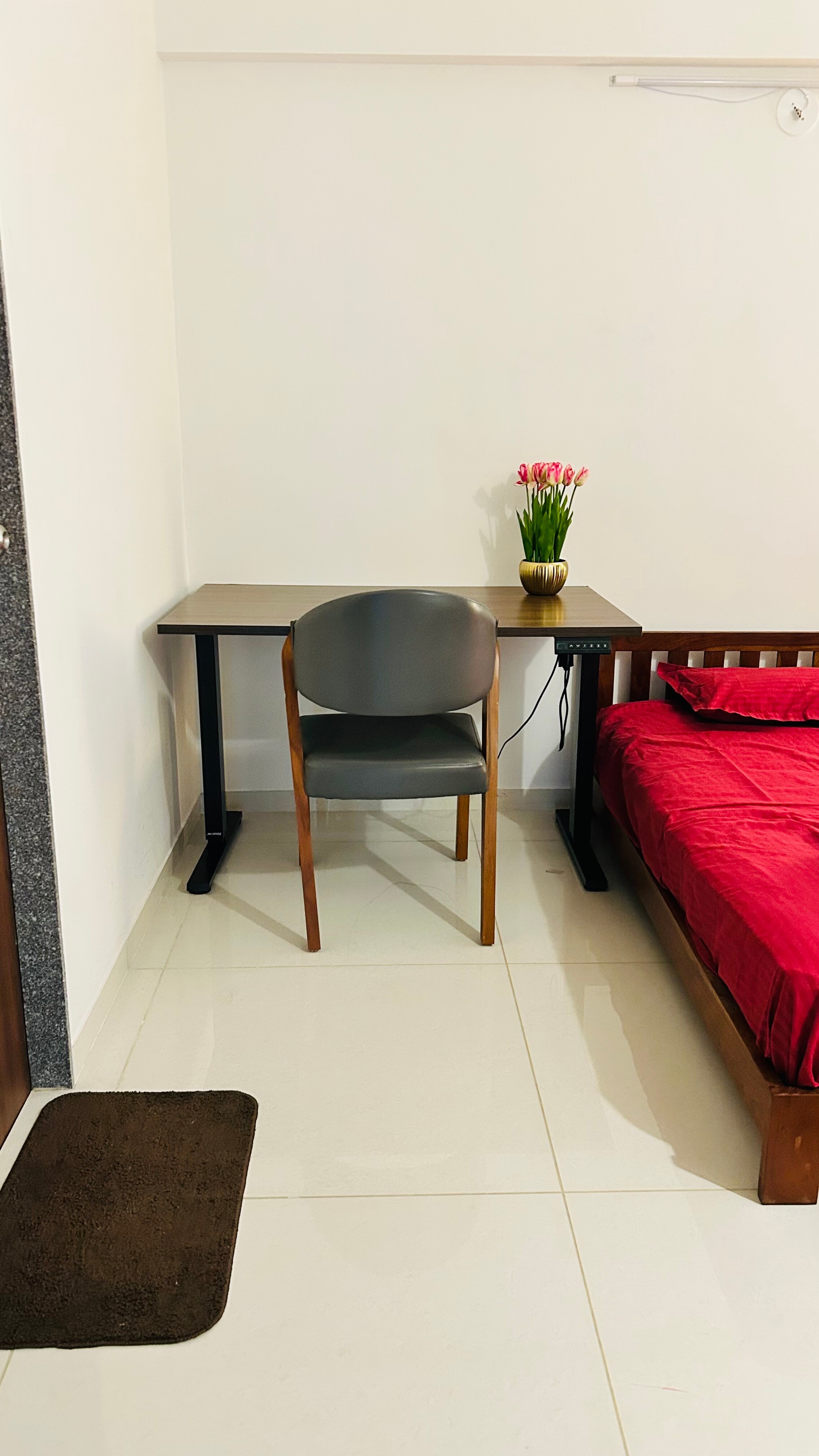 LiveHIGH GREEN 2BHKComfort Cozy Flat in Adani - Tap to explore photos