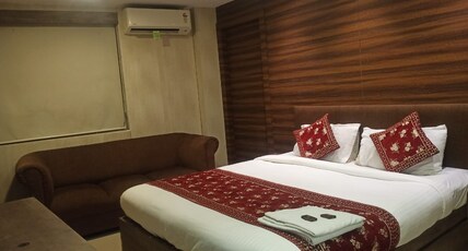 Hotel New Sky Palace Residency Room Type - Super Deluxe Ac