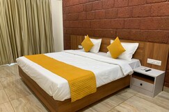 Anandi Hotel,Guhagar
