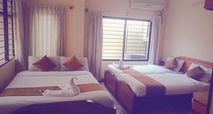 KL Residency Room Type - 4 Bed Executive AC Room