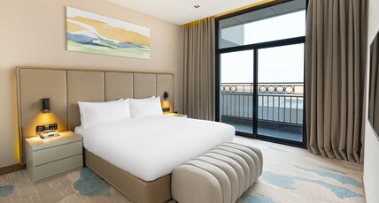 Holiday Inn Riyadh the Business District, an IHG Hotel Room Type - 1 King Suite Balcony