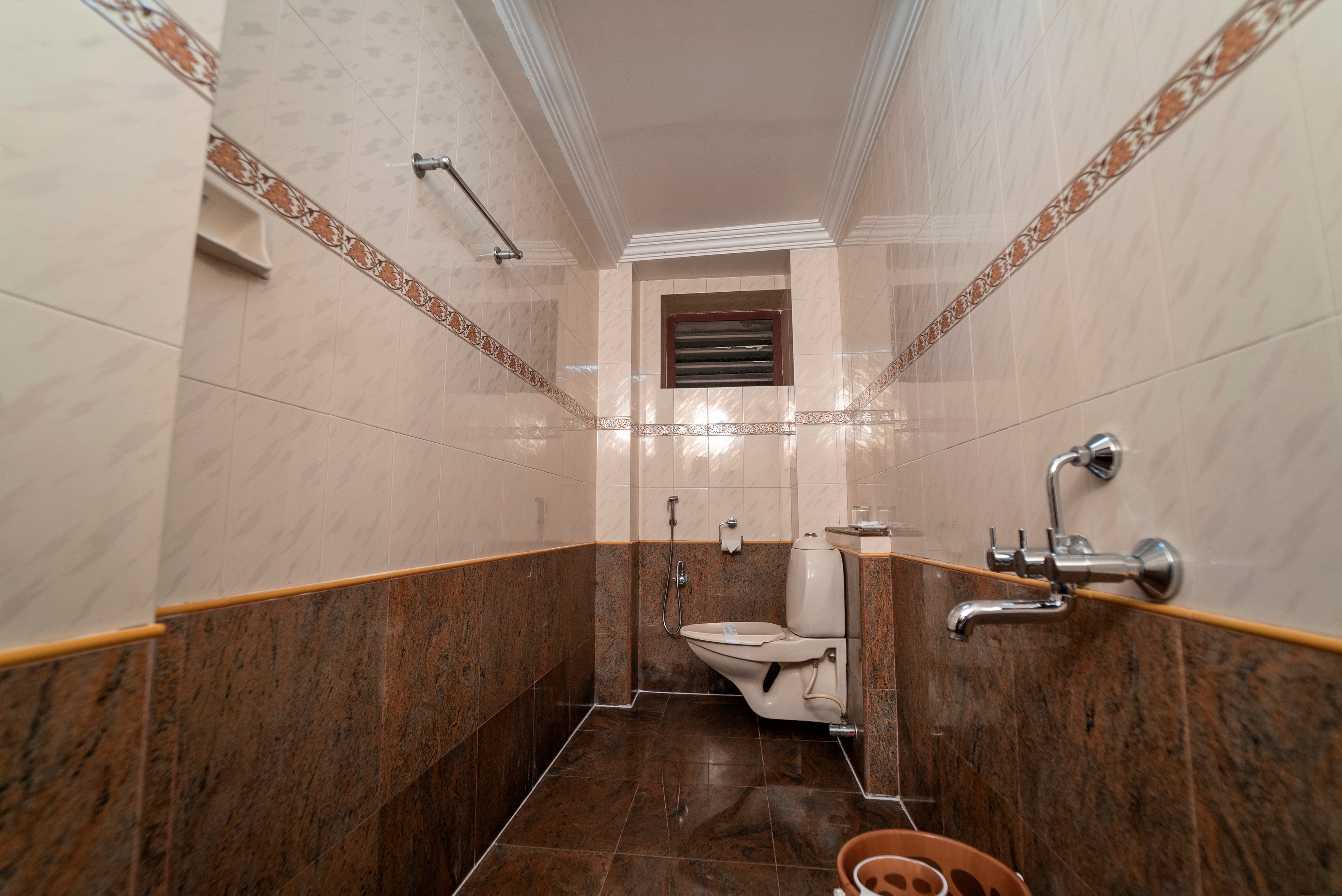 Sree Krishna Inn - Tap to explore photos