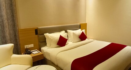 The White IBIS A Boutique Hotel Room Type - Deluxe King Room (No Balcony)