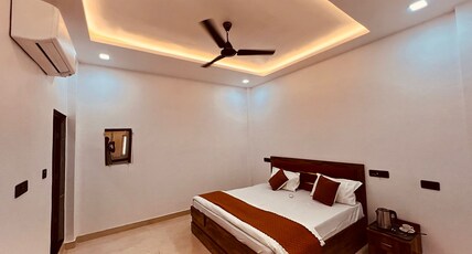 RRR Residency Room Type - Super Deluxe Room 101