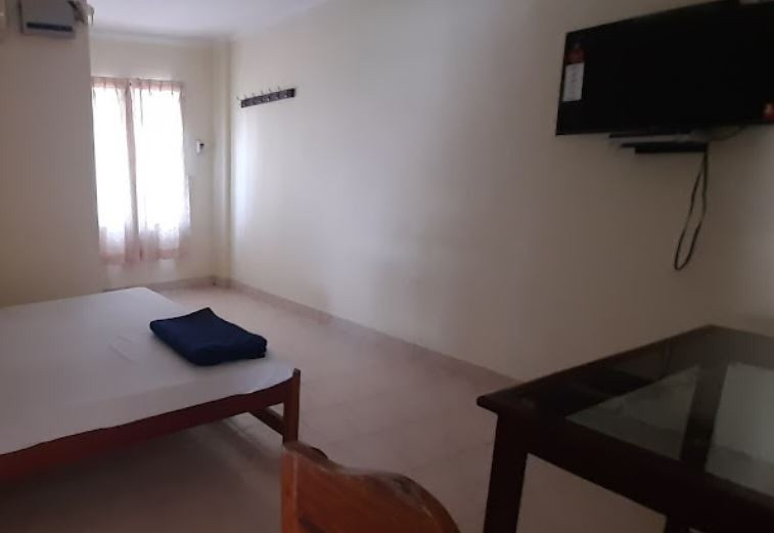 MVX Residency - Tap to explore photos