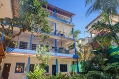 Aqua Wave by YogiTree Hotels