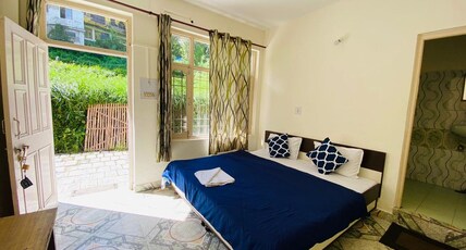 Rahgir Hostel Room Type - Budget Room