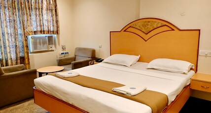 Hotel Annamalai Room Type - DELUX AC ROOM
