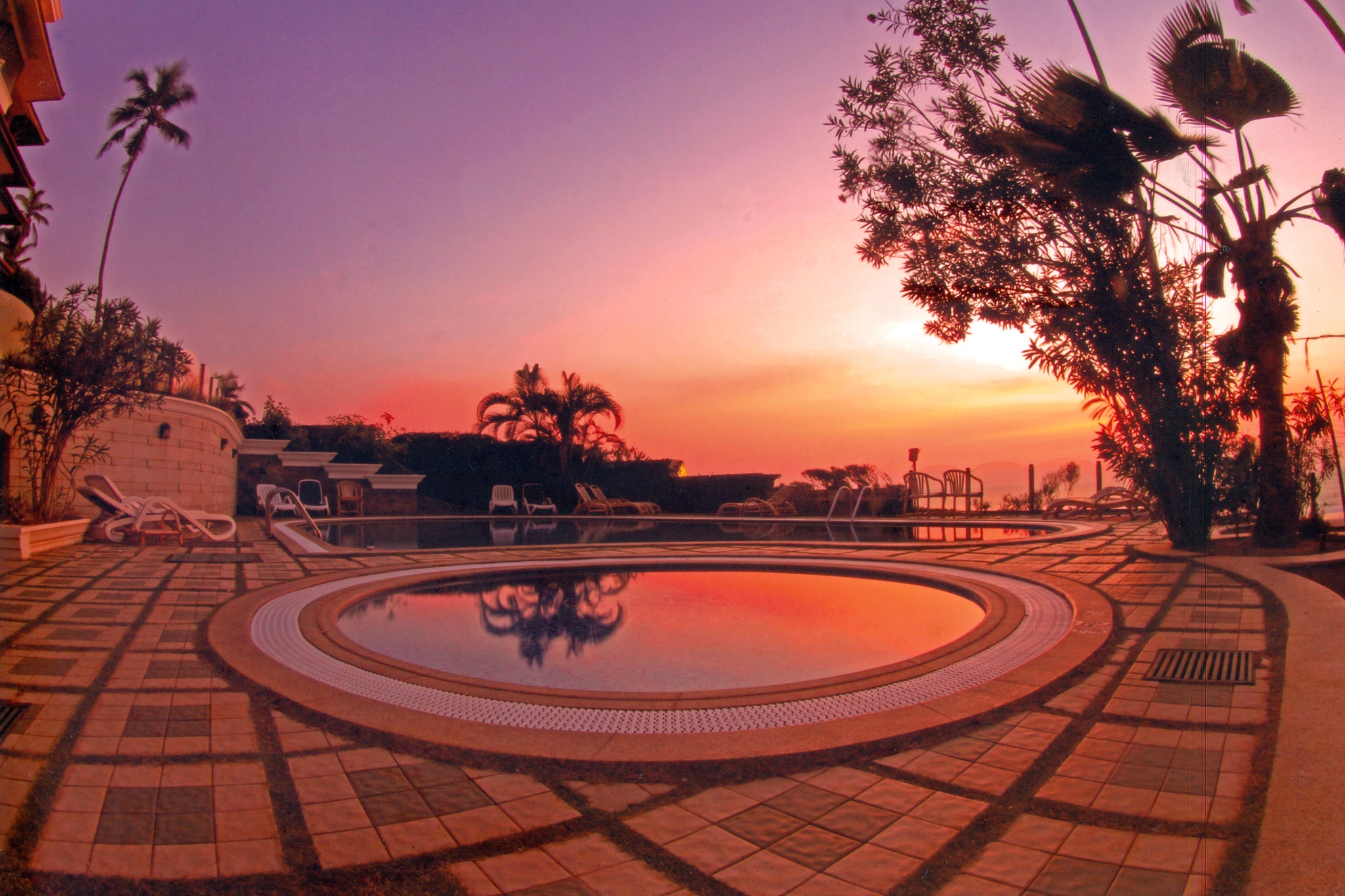 Hindustan Beach Retreat - Tap to explore photos