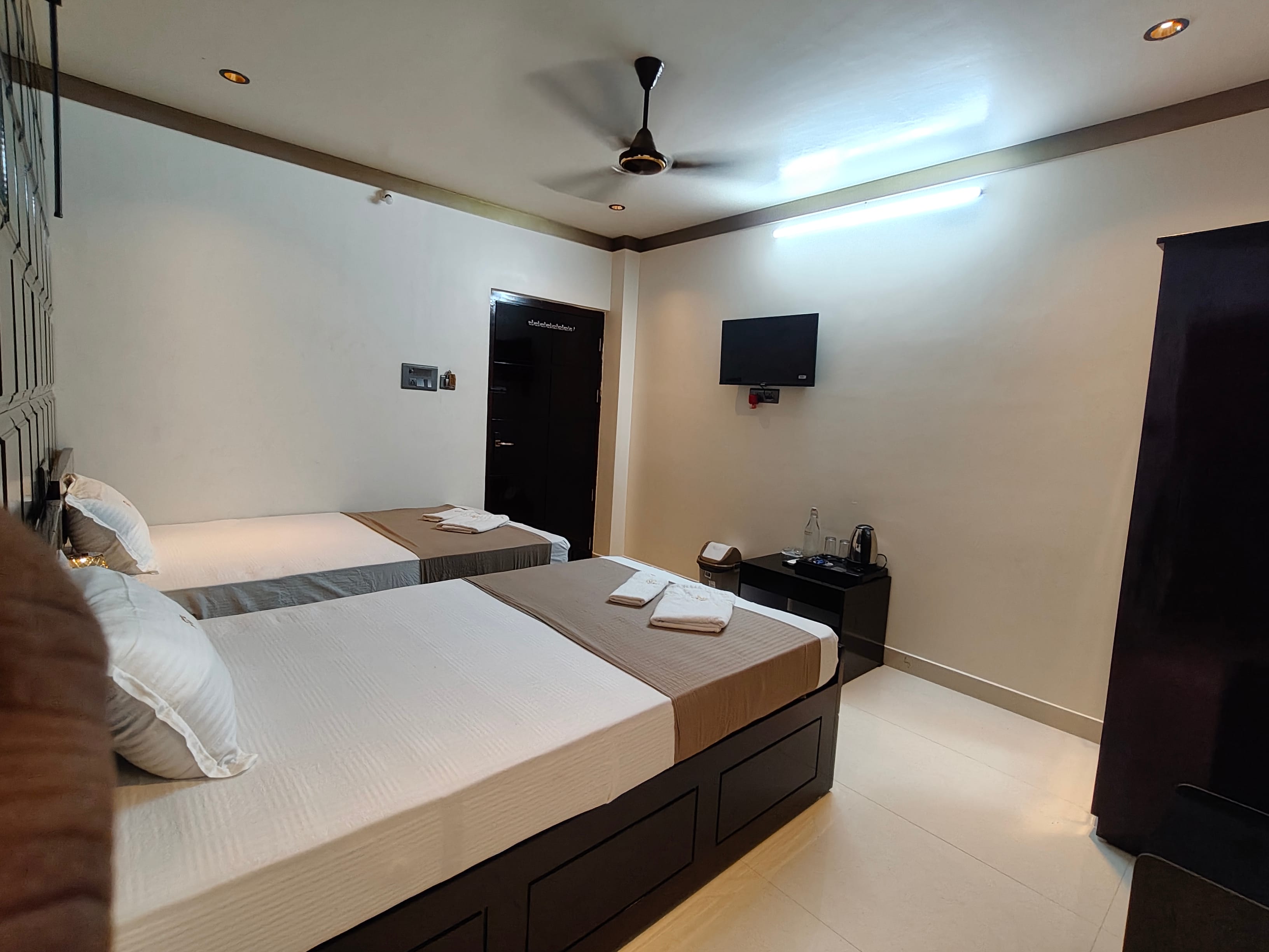 HOTEL JOY GURU INN - Tap to explore photos