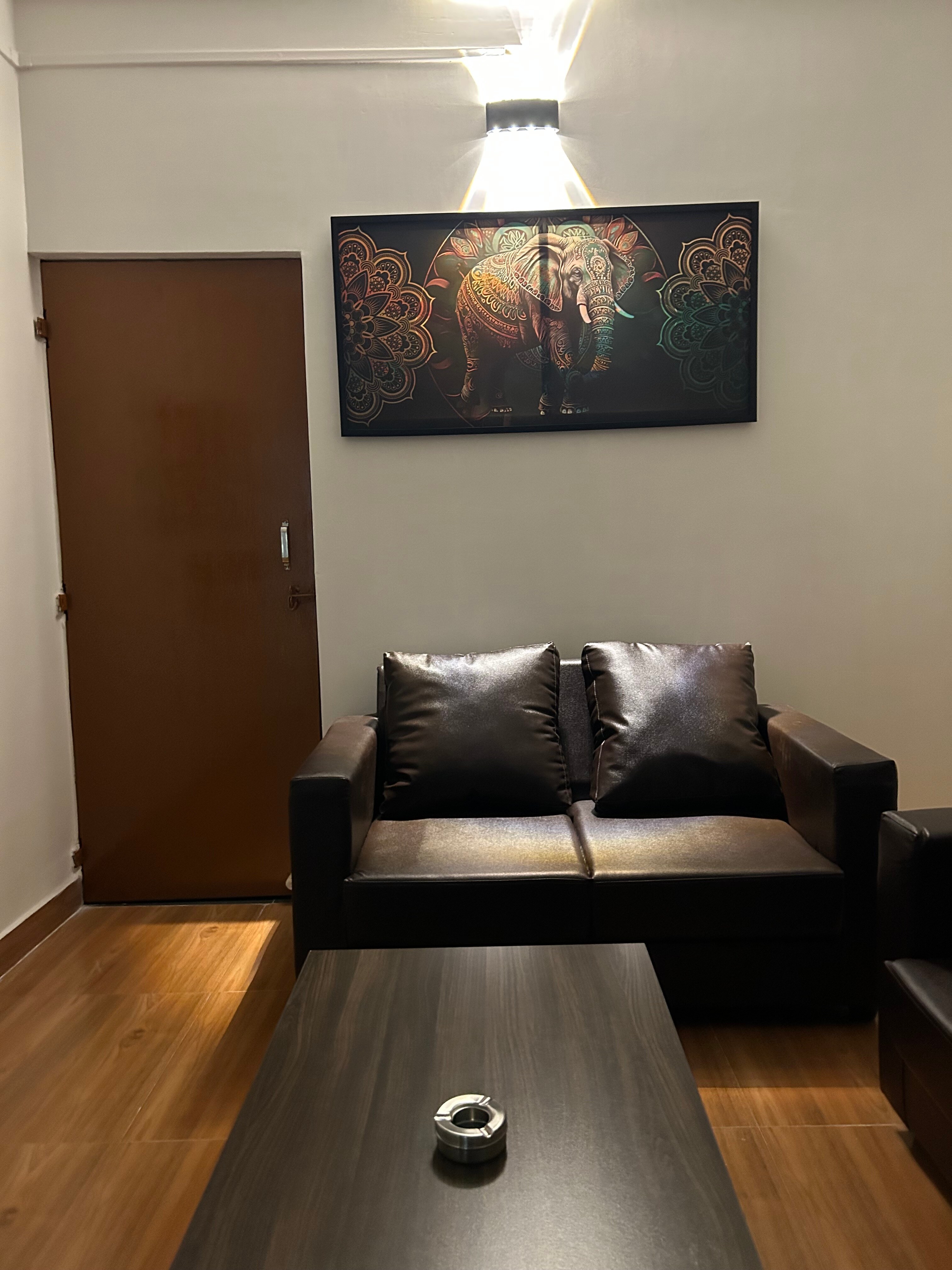 Brindalay service apartment -3bhk independent flat - Tap to explore photos