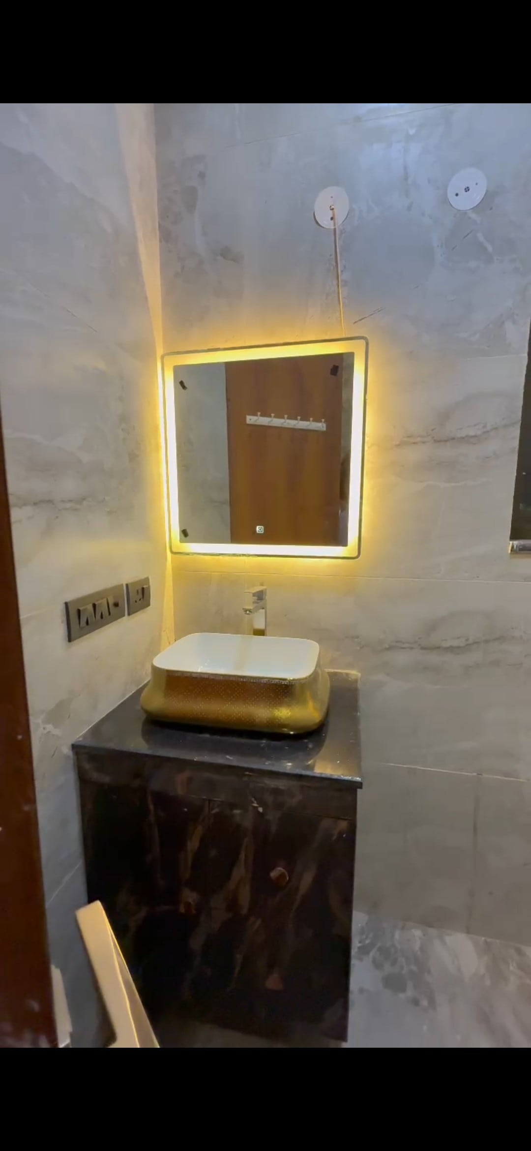 The Social Haven Golden Sands Suite in Noida - Tap to explore photos