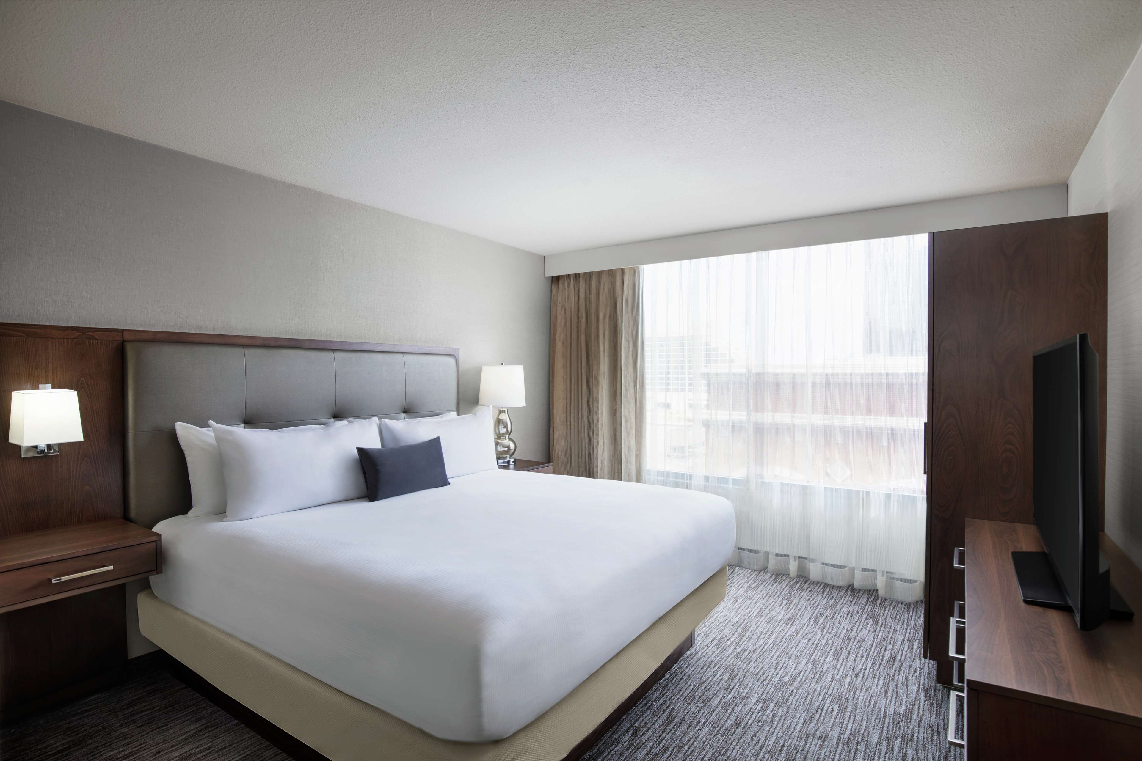 Embassy Suites by Hilton Fort Worth Downtown - Tap to explore photos