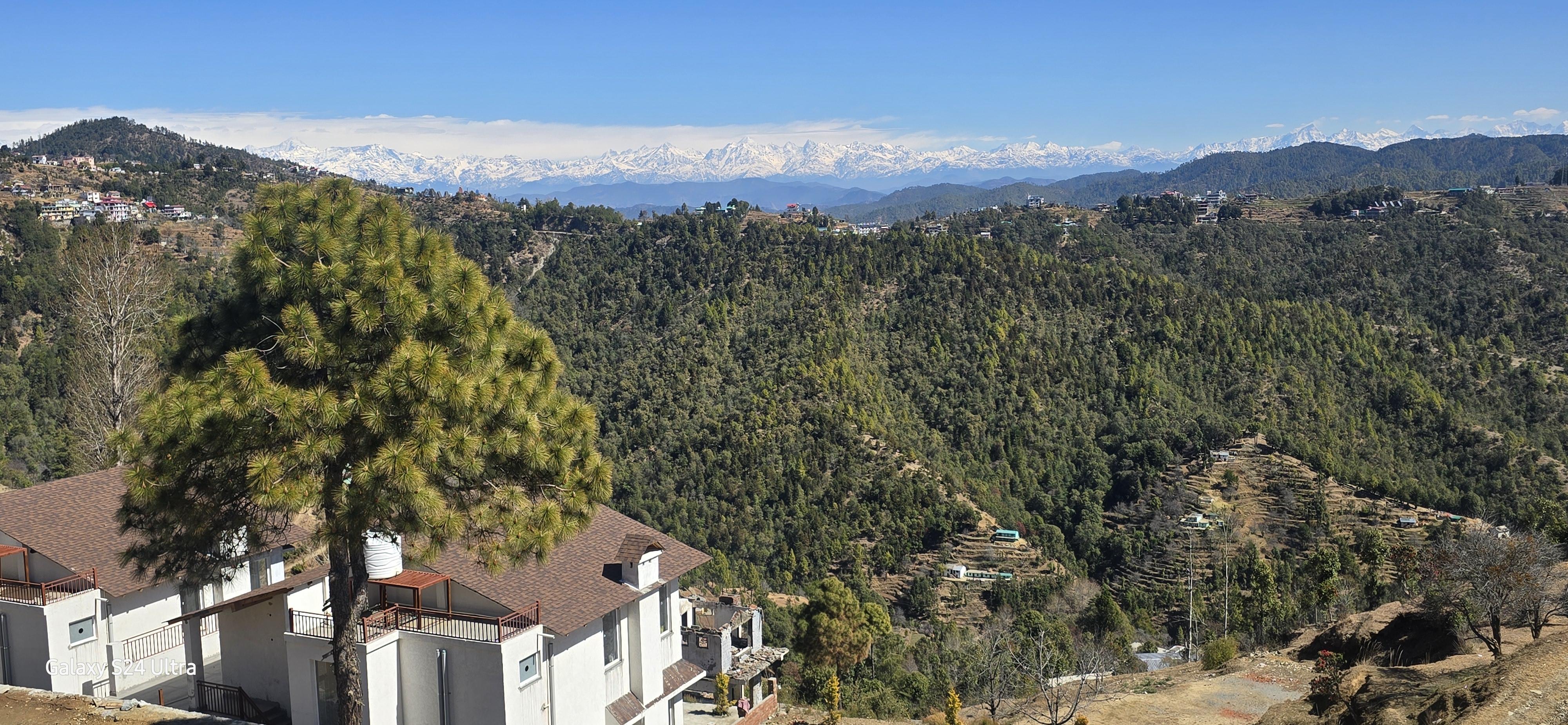 Sun 'E' Side - Tap to explore photos