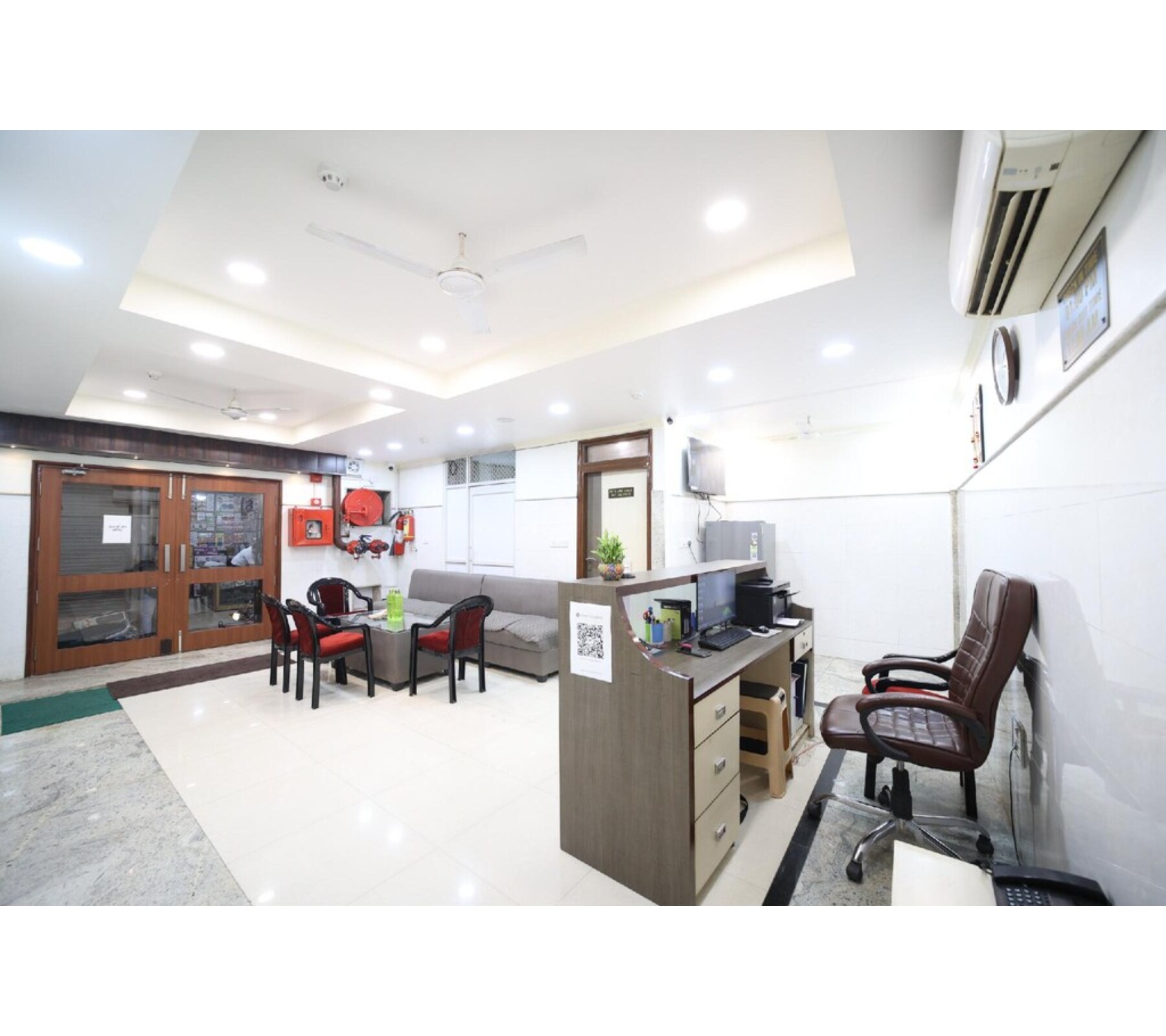 Hari Haran Prestige Dormitory - Tap to explore photos