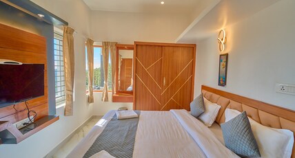 Central Homestay Ooty by VOYE HOMES Room Type - Glass Valley View
