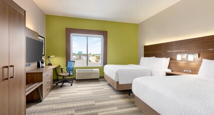 Holiday Inn Express & Suites WAYCROSS Room Type - 2 Queen Standard Communication Mobility Accessible Tub Holiday Inn Express & Suites WAYCROSS Room Type - 2 Queen Standard Communication Mobility Accessible Tub