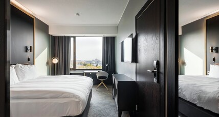Crowne Plaza HELSINKI Room Type - 1 King Premium Club Lounge Access Crowne Plaza HELSINKI Room Type - 1 King Premium Club Lounge Access