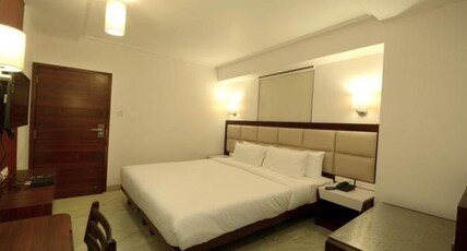 Hotel Better Home International Room Type - Deluxe Room