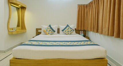 The Sky Comfort Shreenath (10 meter from Shreenathji Temple) Room Type - Comfort Standard Room