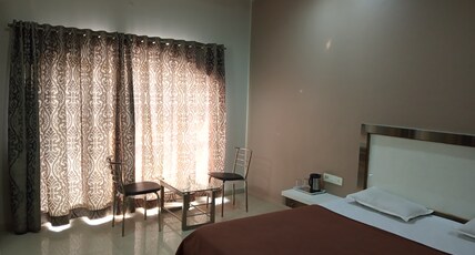 Hotel Dev Heights Room Type - Executive Ac