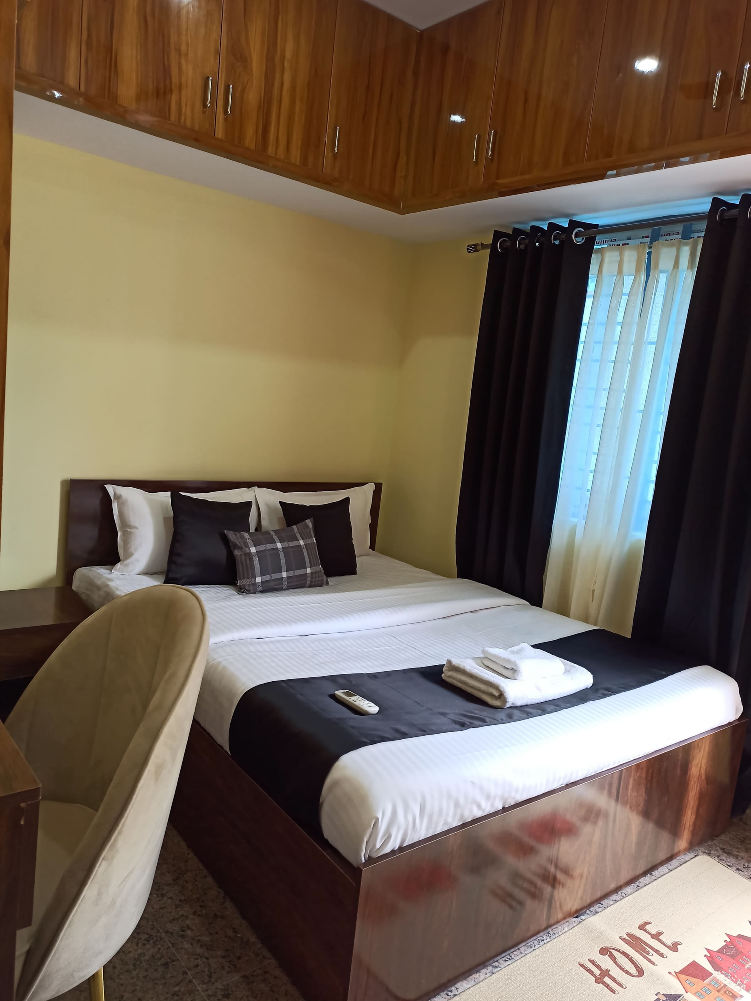 Soma Peaceside 1Bhk - Tap to explore photos