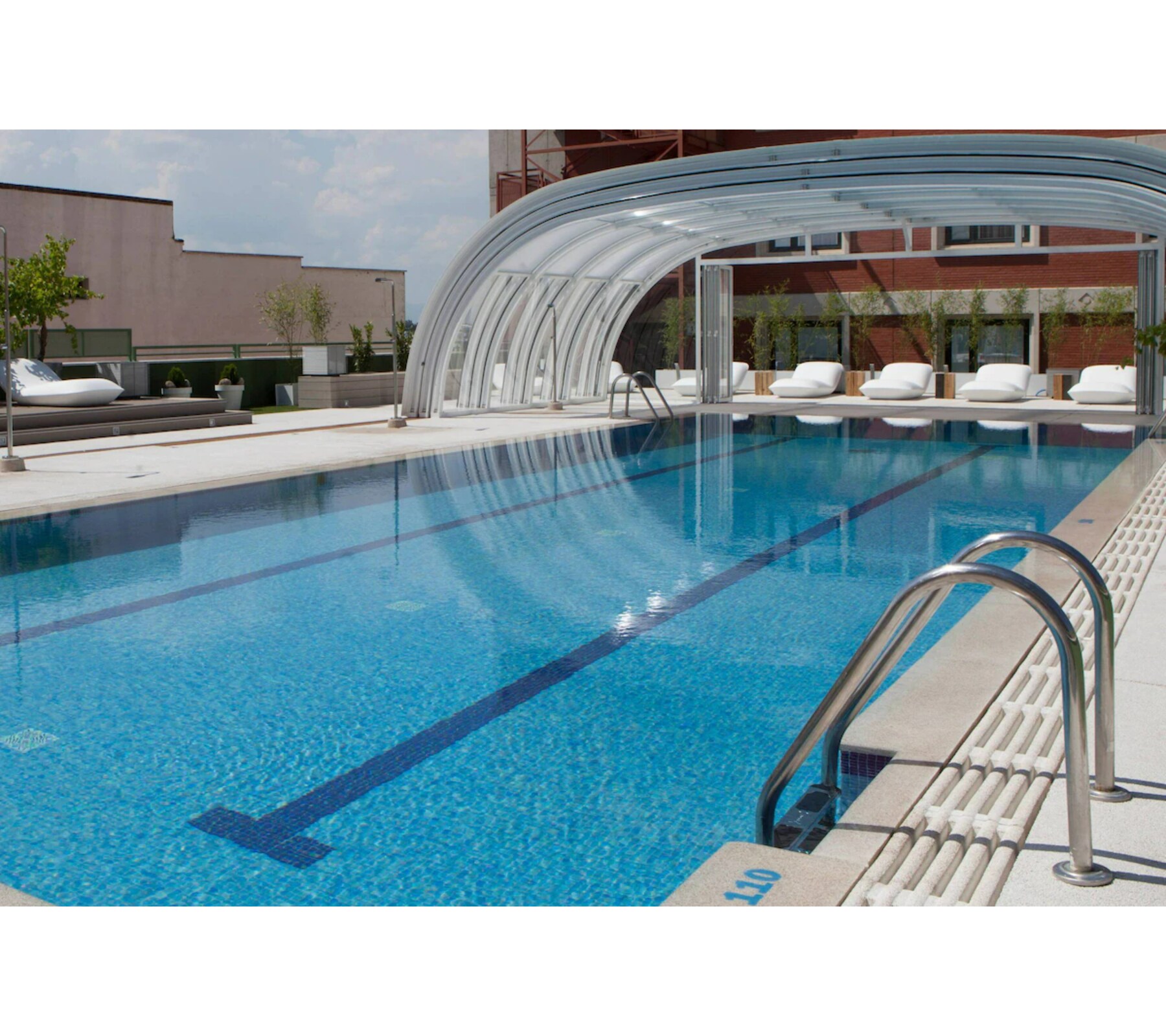 Madrid Marriott Auditorium Hotel & Conference Center - Tap to explore photos