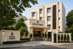 Hotel Oxmo Delhi Airport