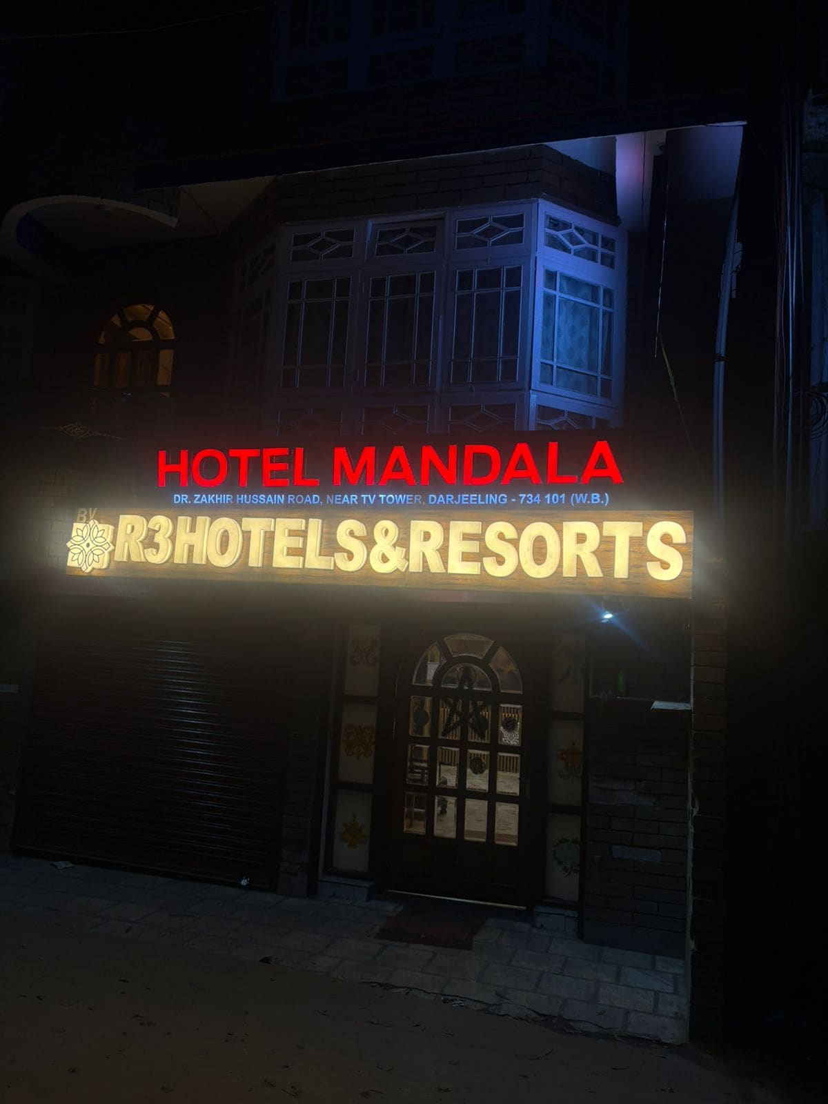 Hotel Mandala - Tap to explore photos