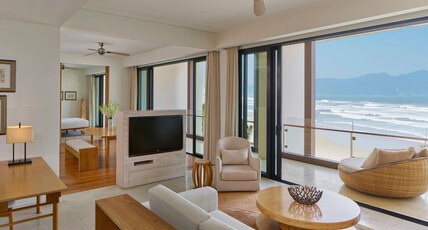 Hyatt Regency Danang Resort and Spa Room Type - REGENCY EXECUTIVE SUITE Hyatt Regency Danang Resort and Spa Room Type - REGENCY EXECUTIVE SUITE