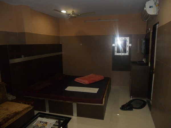 Hotel Mehul - Tap to explore photos