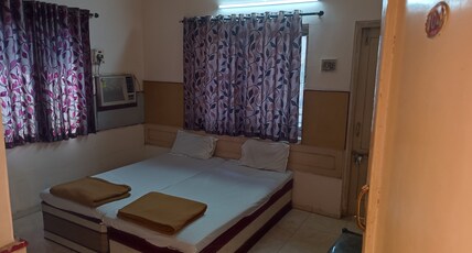 Hotel Rajeshwari Room Type - Deluxe AC Room