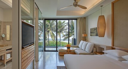 Hyatt Regency Danang Resort and Spa Room Type - 1 KING BED OCEAN VIEW