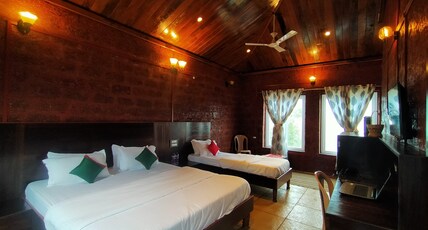 Holygram Krushi Paryatan Room Type - Rajaa Tripal deluxe room