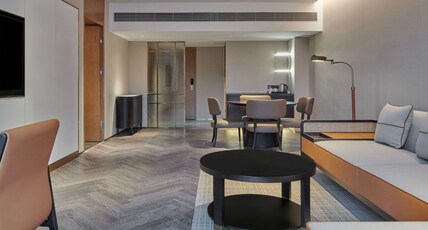 Hilton Guangzhou Science City Room Type - EXECUTIVE SUITE