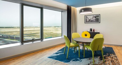 Park Inn by Radisson Jeddah Madinah Road Room Type - Suite