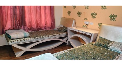 Rahul Guest House Room Type - Deluxe Twin Bed Room