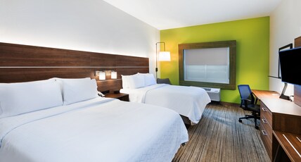Holiday Inn Express & Suites Junction Room Type - 2 Queen Standard